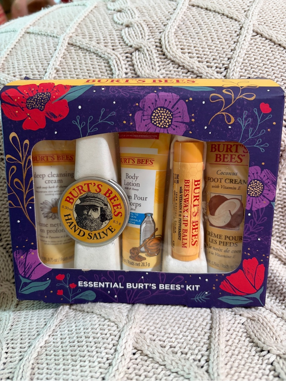 Burt's Bees Essentials kit